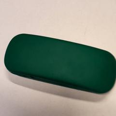 Brilleetui med briller, som rapportert av Qbuzz ZHN ved bruk av iLost