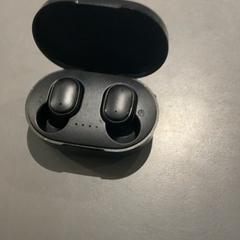 Headphones, as reported by MEININGER Hotel Vienna Downtown Franz using iLost