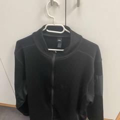 Casaco Schwarz von FHB, como reportado por Wilmering Vechta utilizando o iLost