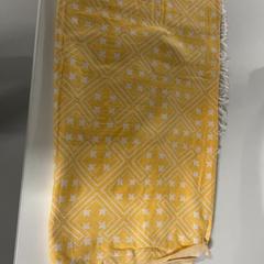 منشفة، كما تم الإبلاغ عنه بواسطة Silver Sands Beach عبر iLost