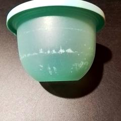 Contenitore di plastica Groen, come riportato da Apenheul utilizzando iLost