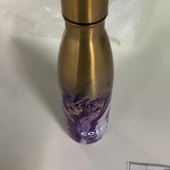 Vizesüveg bo, amint azt Silver Sands Beach az iLost segítségével jelentette.