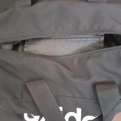 Sac Draagtas, a été signalé par Centraal magazijn utilisant iLost