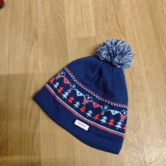 Hatt, som rapportert av IKEA Brno ved bruk av iLost