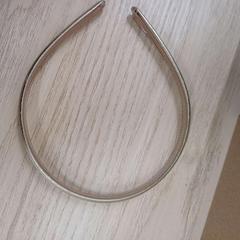 Serre-tête tete, zoals gemeld door IKEA Liège met iLost