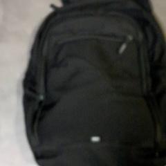 حقائب حمل وحقائب اليد Zwart، كما تم الإبلاغ عنه بواسطة Transdev Hoeksche Waard Goeree Overflakkee عبر iLost