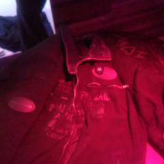 Black pharao jacket, zoals gemeld door The End Karaoke Groningen met iLost