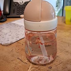 Láhev na pití drinkvles Baby, jak nahlášeno IKEA Wilrijk pomocí iLost