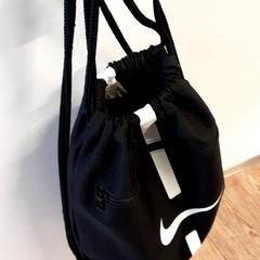 Motxilla, segons ha informat Qbuzz ZHN mitjançant iLost