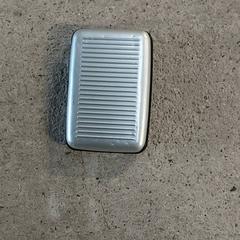 Portemonnee Huskens، كما تم الإبلاغ عنه بواسطة Centraal magazijn عبر iLost