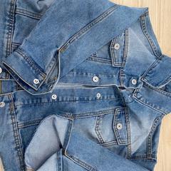 Giacca di jeans, come riportato da IKEA Liège utilizzando iLost