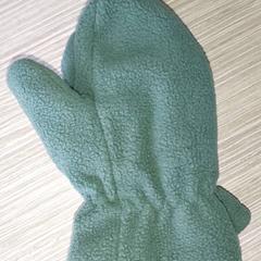 Kläder - handschoenen, rapporterat av Regio Antwerpen - Brussel med iLost
