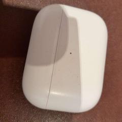 Funda airpods blanc, segons ha informat TCL mitjançant iLost