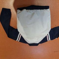 Giacca per bambini de sport, come riportato da TCL utilizzando iLost