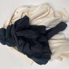 Chaqueta Cream, segundo informou Ramada by Wyndham Amsterdam Airport Schiphol usando iLost