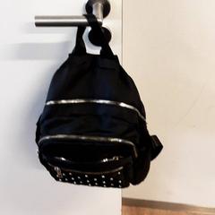 Rugtas، كما تم الإبلاغ عنه بواسطة Qbuzz ZHN عبر iLost