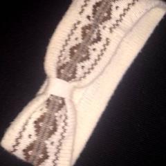 ヘアバンド がiLostで TivoliVredenburg によって報告されました