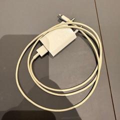 Cargador de iPhone oplader, segundo informou Van der Valk Hotel Deventer usando iLost