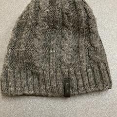 Kšiltovka grau, jak nahlášeno Schönbrunn "Group Center" pomocí iLost