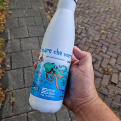 Water bottle Acquario Di Genova, iLost'a bildirildiği gibi