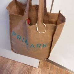 Taška, jak nahlášeno Qbuzz ZHN pomocí iLost