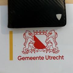 Zwarte portomonnee, zoals gemeld door Gemeente Utrecht met iLost