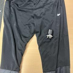 Corredores & Adaptador joggings broek en adapter, ha sido reportado por DoubleTree by Hilton Rotterdam Centre con iLost