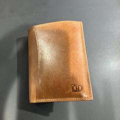 Portemonnee van den Ham, a été signalé par Gemeente Ermelo utilisant iLost