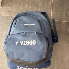 Mochila - Danneels - Scholengroep Rembert, ha sido reportado por Centraal magazijn con iLost