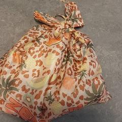 Sac - Nylon tas, a été signalé par Regio Oost-Vlaanderen utilisant iLost