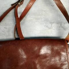 Håndveske Bruin, som rapportert av Arriva Friesland / Groningen ved bruk av iLost