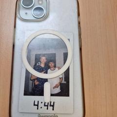 Telemóvel Foto, como reportado por Regio Oost-Vlaanderen utilizando o iLost