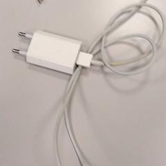 iPhone charger Wit, as reported by Vrije Universiteit Amsterdam using iLost