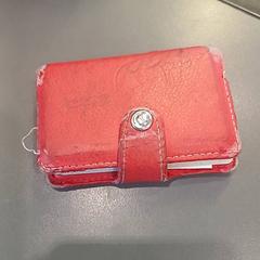 Lommebok Fisaha Meles, som rapportert av Qbuzz GD Groningen HS ved bruk av iLost