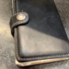 Posiadacz karty, zgłoszono przez Rotterdam The Hague Airport przy użyciu iLost