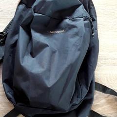 Rugzakje Blauw quechua, zoals gemeld door EBS Tramplein met iLost