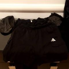 Chapeau, Shorts & Sous-vêtements, a été signalé par Grand Hotel Amrath Kurhaus utilisant iLost