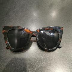 Zonnebril, amint azt Johan Cruijff ArenA az iLost segítségével jelentette.