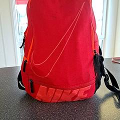 Mochila, segundo informou Connexxion Amstelland-Meerlanden Amstelveen usando iLost