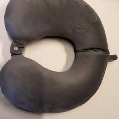 Neck pillow, as reported by Qbuzz ZHN using iLost