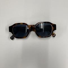 Gafas de sol, ha sido reportado por Pathé Eindhoven con iLost