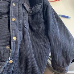 Dětská bunda, jak nahlášeno GVB pomocí iLost