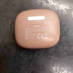 Draadloze oortjes, som rapportert av Rotterdam The Hague Airport ved bruk av iLost