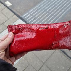 Make-up tasje, ha sido reportado a iLost