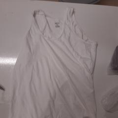 Shirt White, iLost를 사용하여 Grand Hotel Amrâth Amsterdam에 보고됨