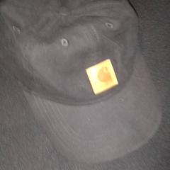 Casquette, a été signalé par TivoliVredenburg utilisant iLost