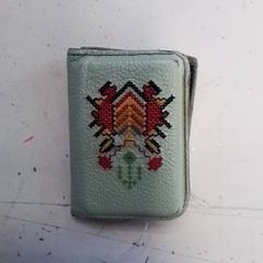 Pénztárca portomonee, amint azt Hermes Eindhoven az iLost segítségével jelentette.