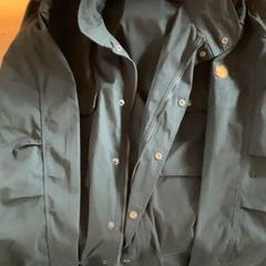 재킷 Black / Men / XXL, iLost를 사용하여 MEININGER Hotel Köln West에 보고됨