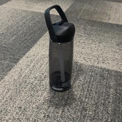 Ampolla Camelbak, segons ha informat Jaarbeurs mitjançant iLost