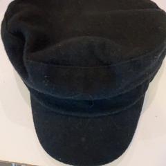 Casquette, a été signalé par Pathé Rembrandt Utrecht utilisant iLost